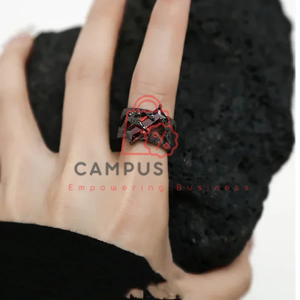 2024 New Punk Black Rings Thorns Vine Twine Red Rhinestones Hollow Unsex Couple Finger Ring Women Men Fashion Jewelry Party Gift